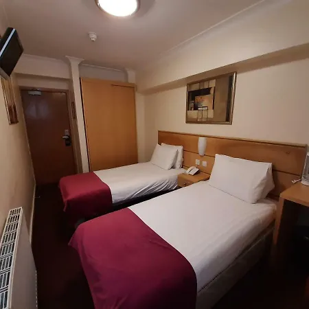 Hotel Americana 3*