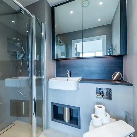 Stylish Near Central Free Wifi Apartment London