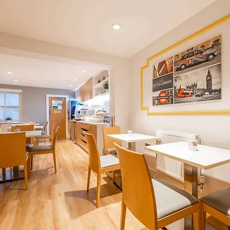 Comfort & Kings Cross St. Pancras 호텔