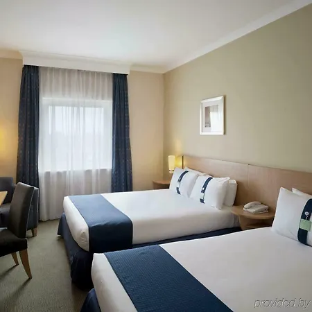 London Cross, An Ihg 4* Brent