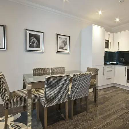 Ashburn Court Londen