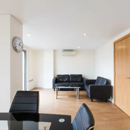 Apartment Modern 2 Bed 2 Bath Hyde Park