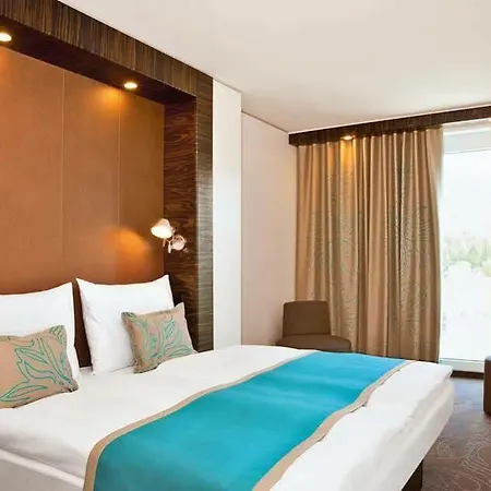 One London-tower Hill Hotel 3*