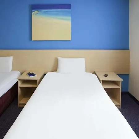 Hotel Ibis Styles Walthamstow 3*