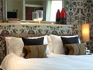 Hotel The Manor Hillingdon