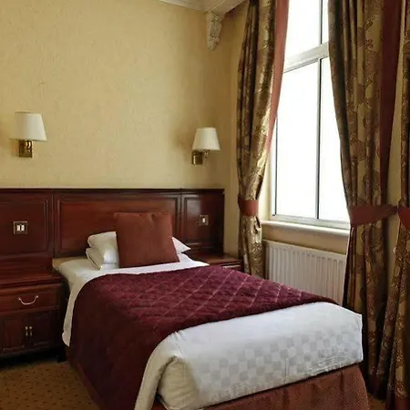 Hotel Rochester By Blue Orchid 4*