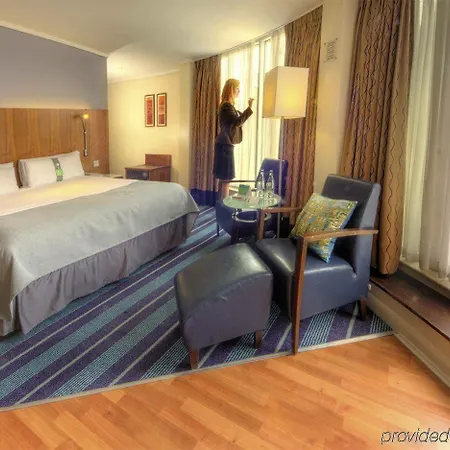 Отель Holiday Camden Lock By Ihg
