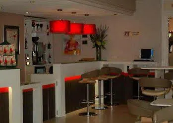 Ibis Greenwich Hotel 3*