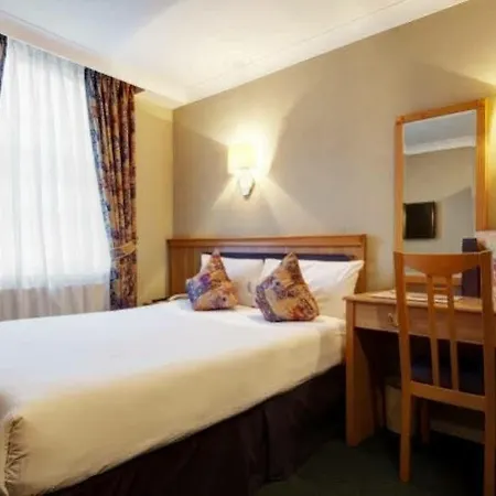 Otel Berjaya Eden Park Londra