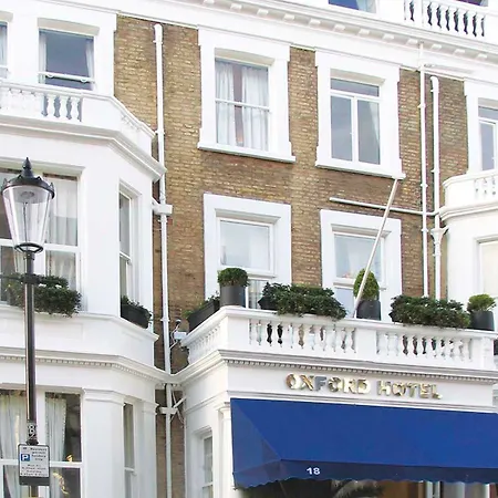 Oxford Hotel 3*