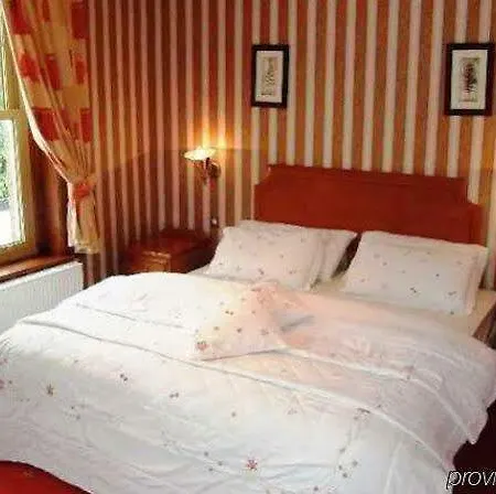 Hotel Harefield Manor 3*
