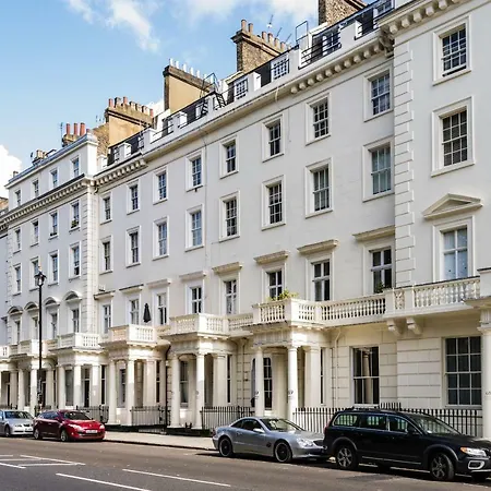 Charming Victoria Close To Buckingham Palace By Underthedoormat