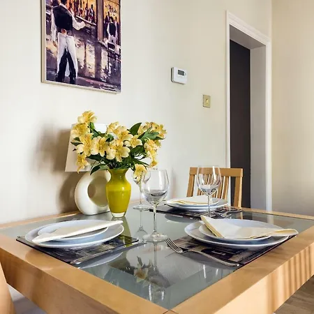Apartment Charming Victoria Close To Buckingham Palace By Underthedoormat