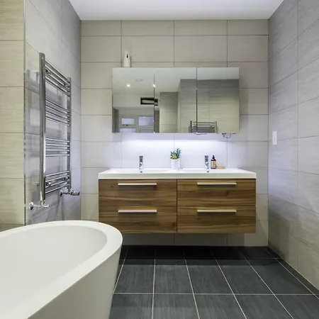 Kensington Court By Lime Street Apartment London