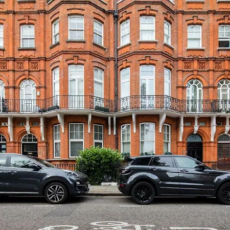 Kensington Court By Lime Street London