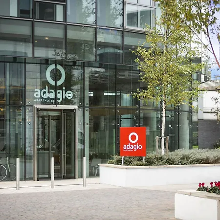 Adagio London מלון דירות 4*