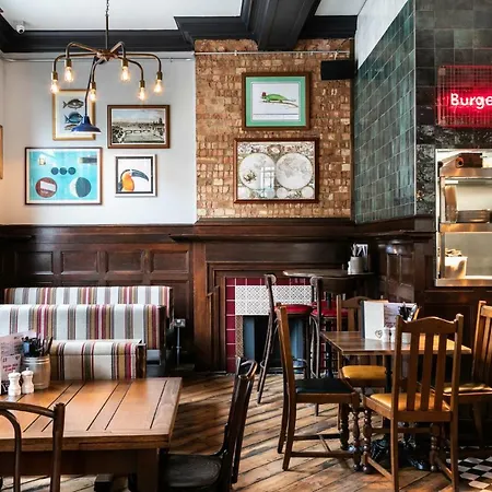 Hostel Publove @ The Rose & Crown *