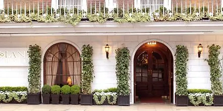 Park Lane Mews فندق 4*