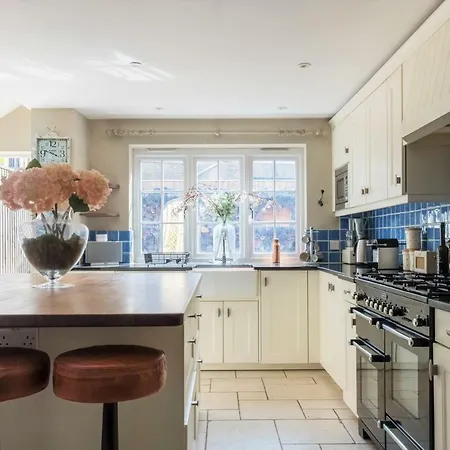 Holiday home Veeve - Beautiful Interiors On A Battersea Crescent