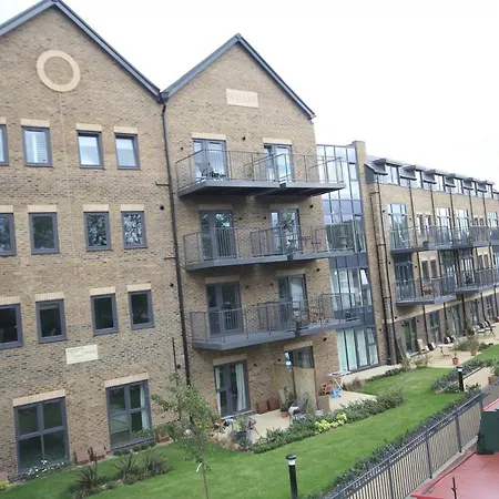 Court Apartment