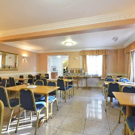 Seymour Hotel 2*