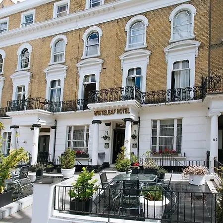 Hotel Whiteleaf 2*