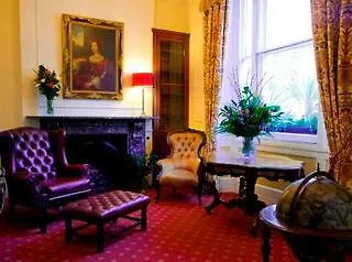 Lord Milner London
