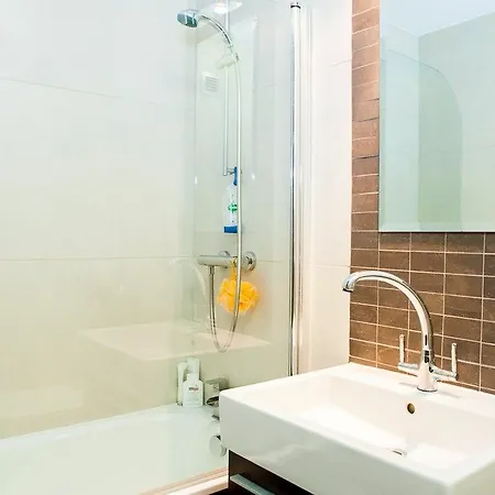 Stunning Modern In South Kensington Apartment London