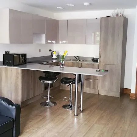 Aparthotel Cygnet House 3*
