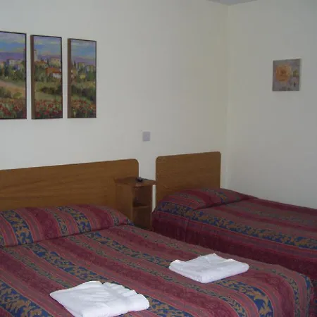 65 Hotell