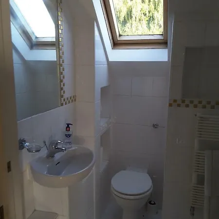 Osterley Bed & Breakfast