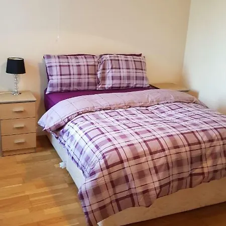 Elegant And Spacious 2 Bedroom