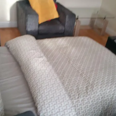 Elegant And Spacious 2 Bedroom