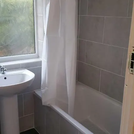Apartment Elegant And Spacious 2 Bedroom Barnet