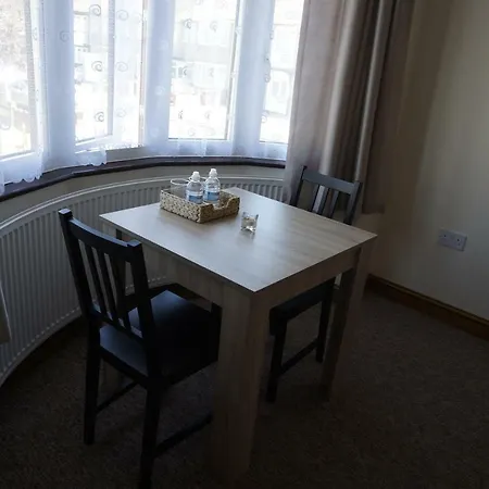Homestay Wembley Homestay
