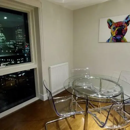 Apartment One Commercial Street