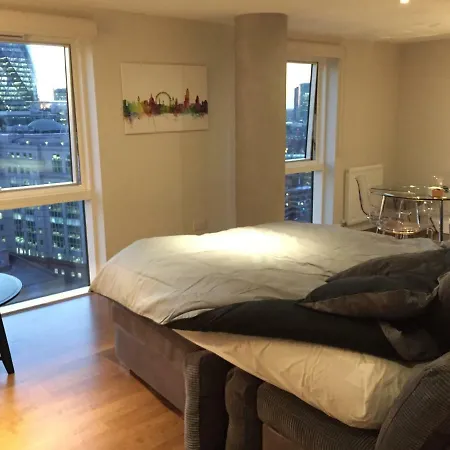 One Commercial Street Apartment