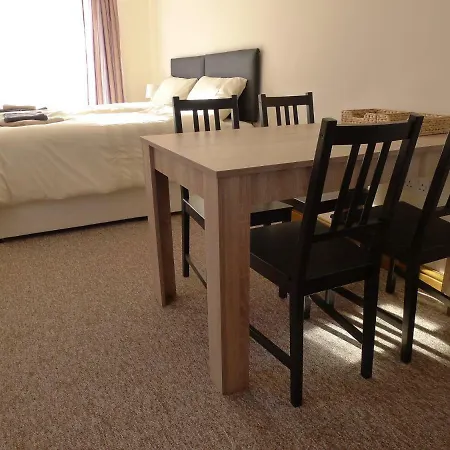 Wembley Homestay Homestay London