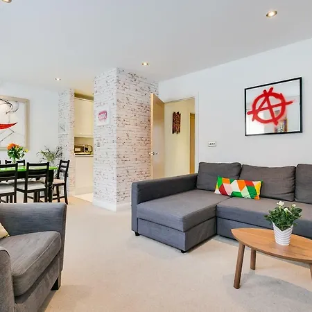 The Art Apartment *