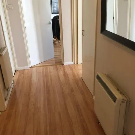 Two Bedroom In Royal Greenwich * London