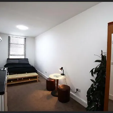 Aparthotel 101 2*