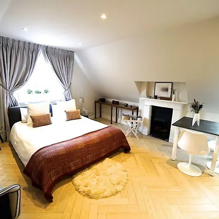 Bed & Breakfast Kew Gardens 4*