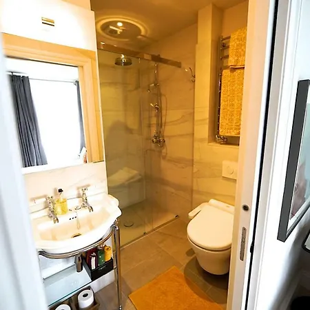 Bed & Breakfast Kew Gardens 4*