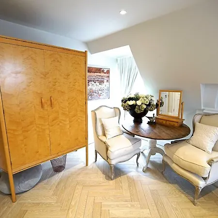 Bed & Breakfast Kew Gardens 4*