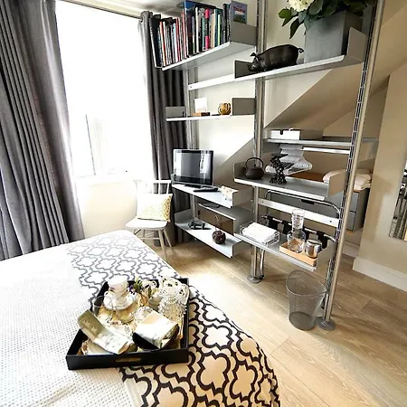 Bed & Breakfast Kew Gardens 4*