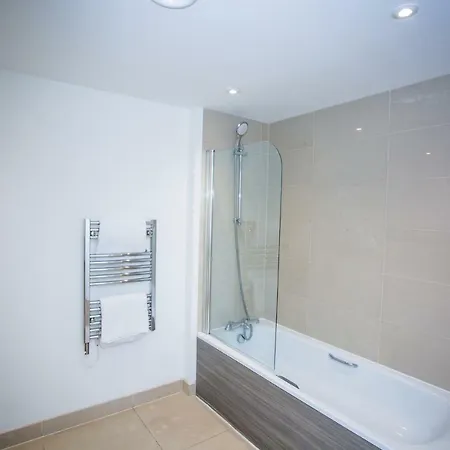 Prestige 2 Bed Balcony *