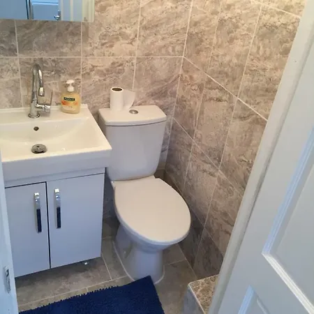 Camden Palace Apartment *