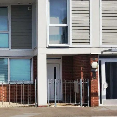 Travelstop #london-ealing Londra