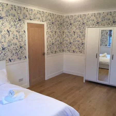 Guest house Heathrow Lhr 3*