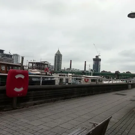 Apartment Studio On The River Thames *